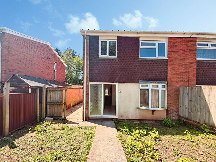 3 Bedroom Semi-Detached House For Sale In Stockton Close, Newport, NP19