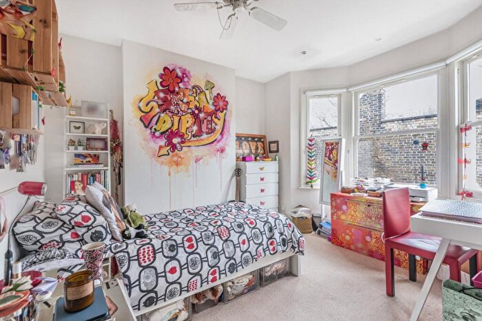 4 Bedroom House To Rent In Orbel Street, Battersea, London, SW11