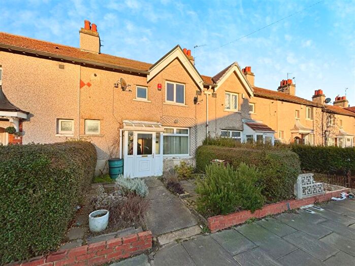 2 Bedroom Terraced House For Sale In Carr Bottom Road, Bradford, BD5