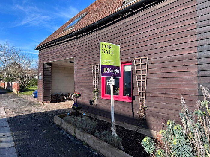 3 Bedroom End Of Terrace House For Sale In Gables End, London Road, Blewbury, OX11