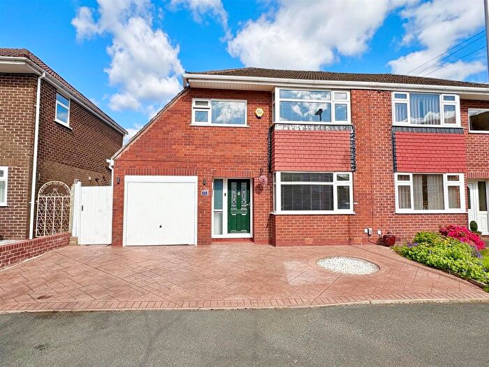 3 Bedroom Semi-Detached House For Sale In Kenhall Road, Leigh, WN7