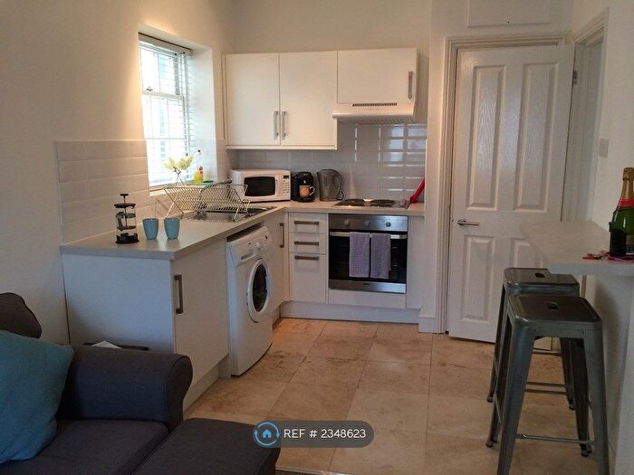 1 Bedroom Flat To Rent In Lansdowne Place, Hove, BN3