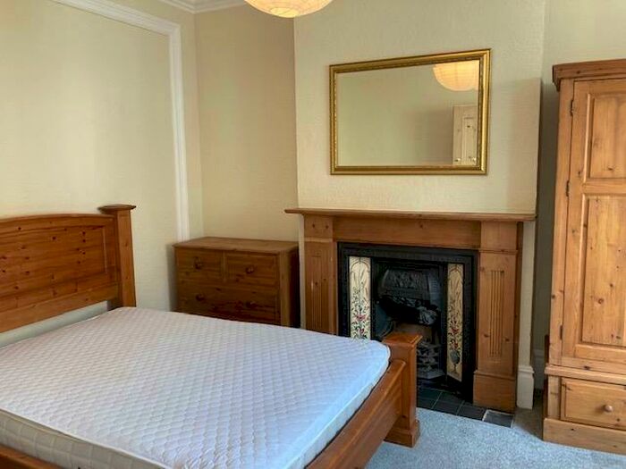 5 Bedroom Terraced House To Rent In Manners Road, Southsea, Portsmouth, PO4