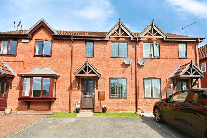 3 Bedroom Terraced House For Sale In Kingswood Avenue, Belper, DE56