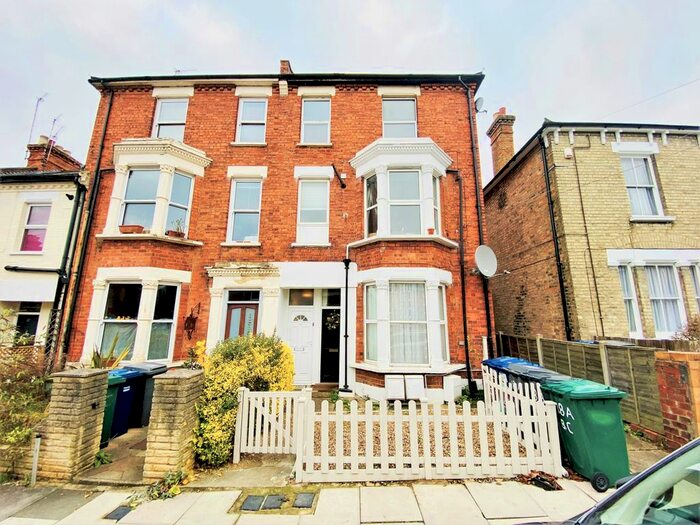 1 Bedroom Flat For Sale In Bellevue Road, New Southgate, N11