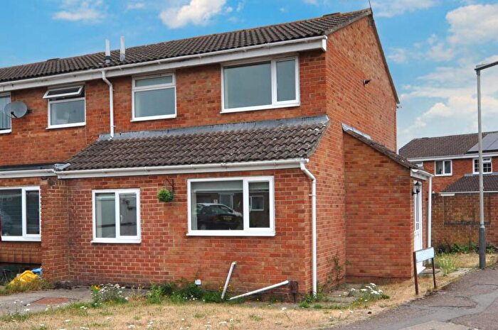 3 Bedroom Semi-Detached House To Rent In Marsh Gardens, Cheltenham, GL51