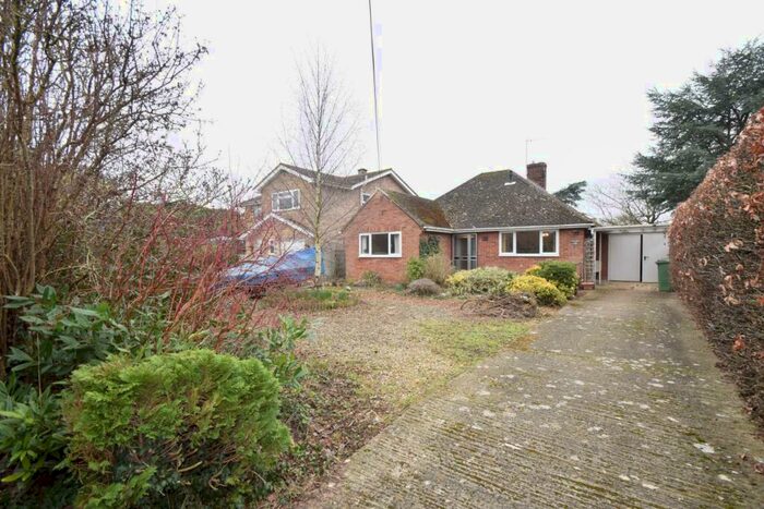 3 Bedroom Bungalow For Sale In Chalgrove, OX44