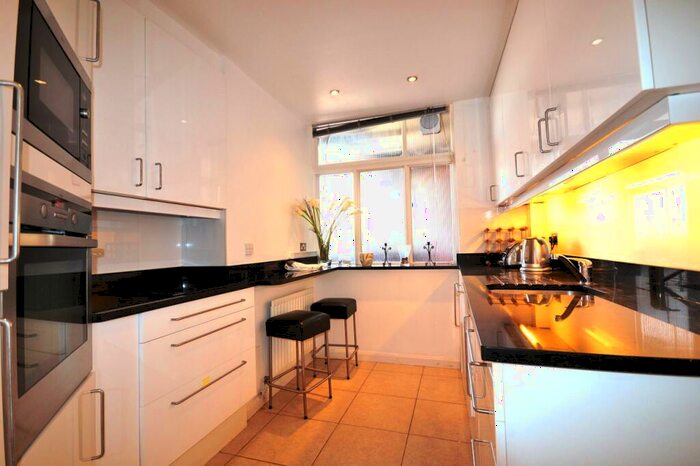 2 Bedroom Flat To Rent In Grove End House, Grove End Road, NW8