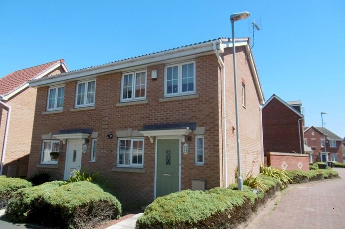 2 Bedroom Semi-Detached House To Rent In Mountbatten Way, Chilwell, NG9