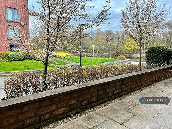 2 Bedroom Flat To Rent In Aire Quay, Hunslet, Leeds, LS10