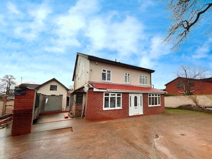 5 Bedroom Detached House To Rent In Church Lane, Bessacarr, Doncaster, South Yorkshire, DN4