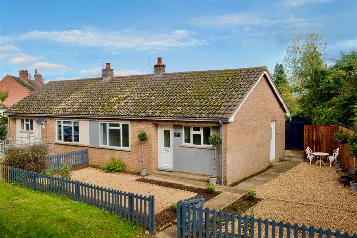 2 Bedroom Bungalow For Sale In High Street, Swinstead, Grantham, NG33