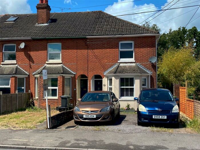 3 Bedroom End Of Terrace House To Rent In Bournemouth Road, Chandler's Ford, Hampshire, SO53
