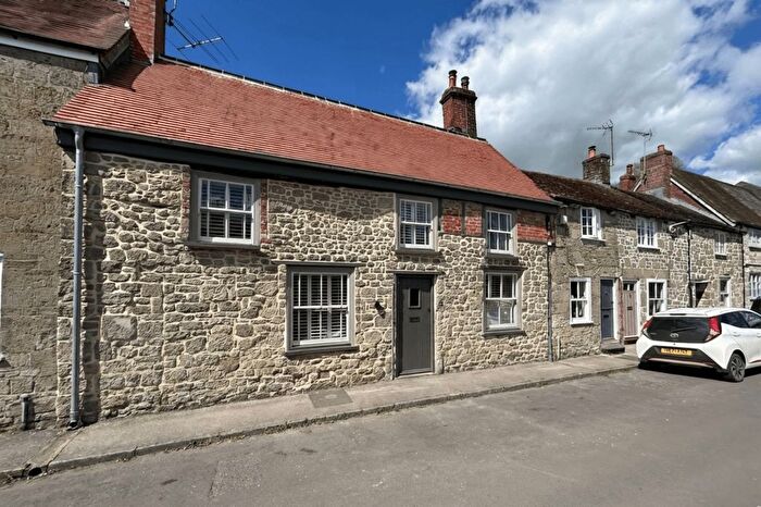 2 Bedroom Cottage For Sale In St. James Street, Shaftesbury, SP7