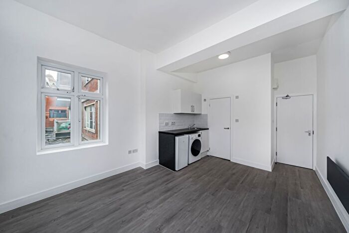 1 Bedroom Studio To Rent In A High Street, Southend-On-Sea, SS1