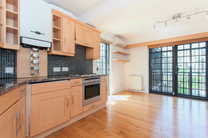 2 Bedroom Apartment To Rent In St Pauls Crescent, Camden, NW1