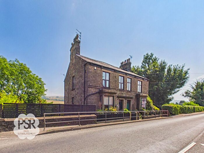 3 Bedroom Semi-Detached House For Sale In Buxton Road, Furness Vale, SK23