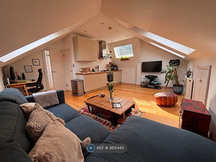 1 Bedroom Flat To Rent In Godolphin Road, London, W12