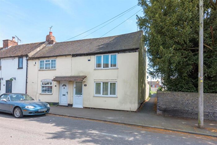 2 Bedroom End Of Terrace House For Sale In Church Road, Warton, Tamworth, B79