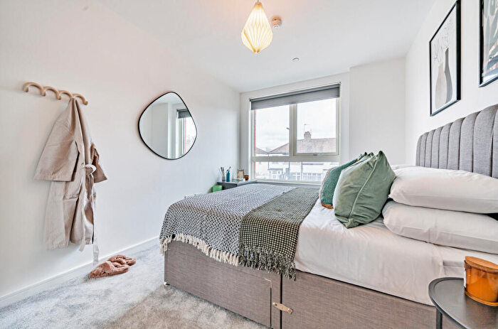 1 Bedroom Apartment To Rent In Bed, Ground Floor, Bark, Quail Court In Elements, EN3