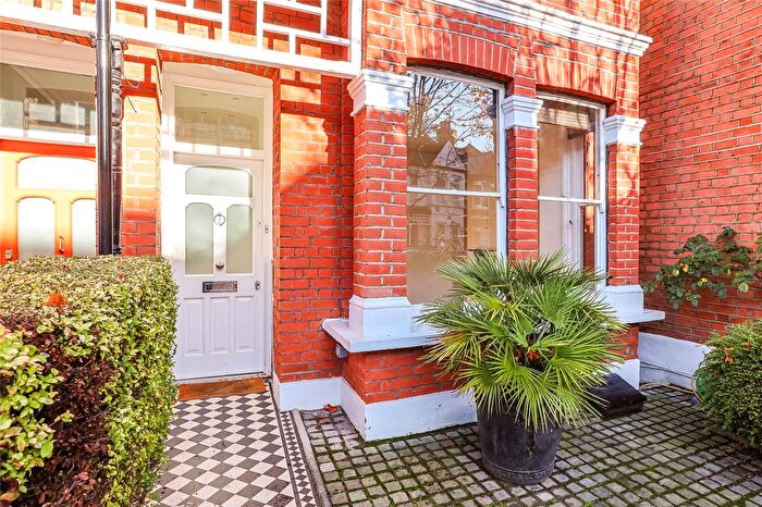 3 Bedroom Terraced House For Sale In Brookfield Road, Chiswick, London, W4