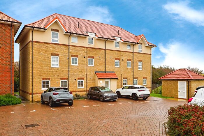 2 Bedroom Flat For Sale In Fife Way, Aylesham, Canterbury, CT3