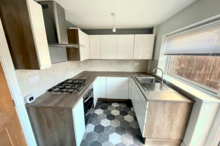 2 Bedroom Property To Rent In Bryn Celyn, Colwyn Bay, LL29