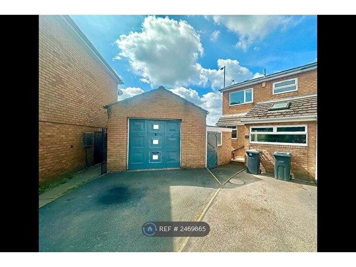 2 Bedroom Semi-Detached House To Rent In Sangster Way, Bradford, BD5