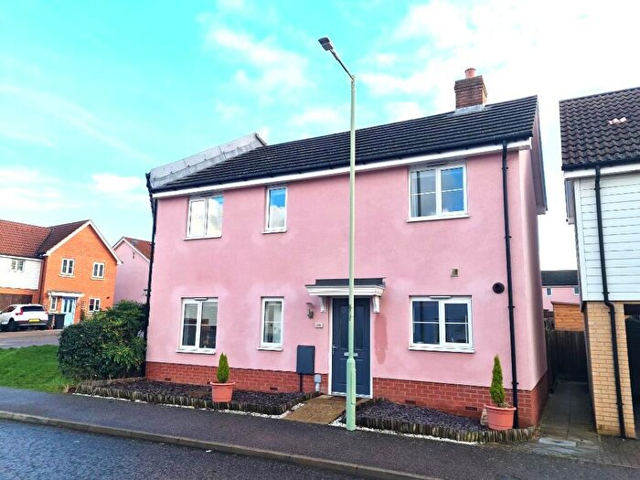 2 Bedroom End Of Terrace House For Sale In Buzzard Rise, IP14