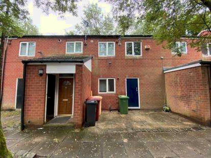 Houses for sale & to rent in BL1 1PT, Silverwell Street, Great Lever Bolton