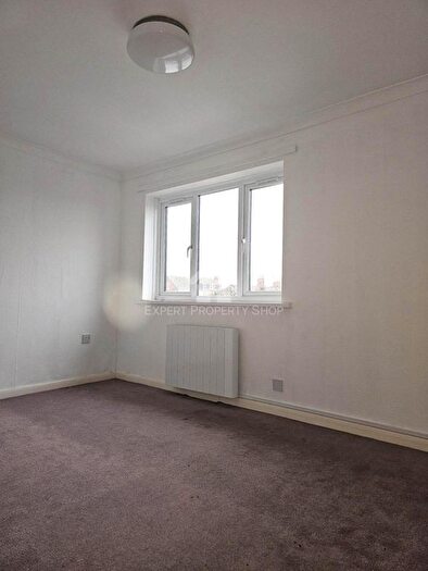 1 Bedroom Flat To Rent In Guernsey Court, Robin Hood Road, Skegness, PE25