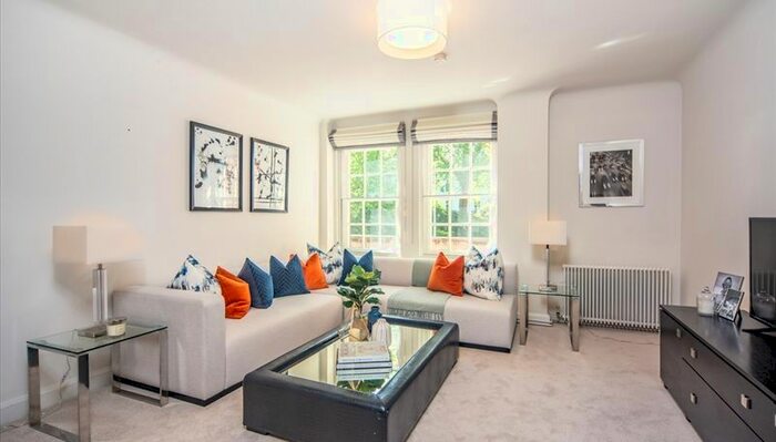 2 Bedroom Flat To Rent In Fulham Road, Chelsea, London, SW3