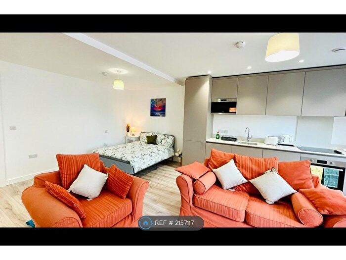 Studio To Rent In Alexandra Street, Southend-On-Sea, SS1