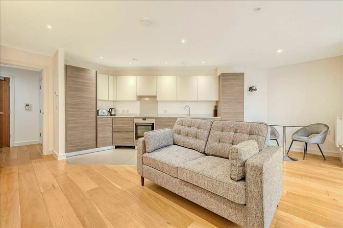 1 Bedroom Flat To Rent In Sewardstone Road, Bethnal Green, Bethnal Green, London, E2