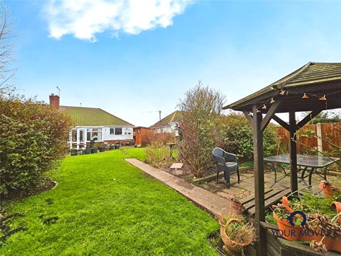 2 Bedroom Bungalow For Sale In Bromstone Road, Broadstairs, Kent, CT10