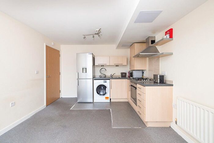 1 Bedroom Flat For Sale In Waverley House, Harbourside, BS1