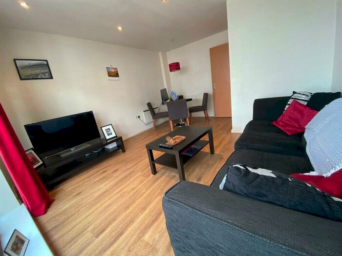 2 Bedroom Apartment To Rent In City Gate, Blantyre Street, Castlefield, M15