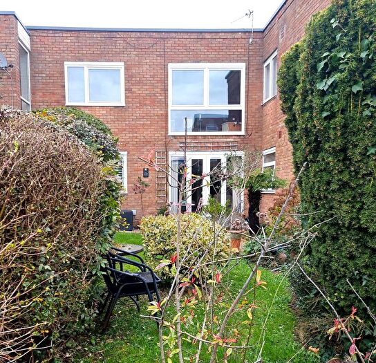 2 Bedroom Flat For Sale In Pontypridd Road, Howard Court Pontypridd Road, CF62