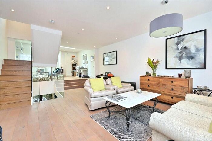3 Bedroom House To Rent In Broadley Street, St Johns Wood, NW8