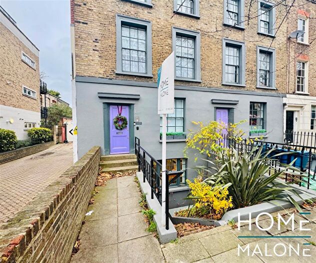 2 Bedroom Flat To Rent In Kingsland Road, London, E8