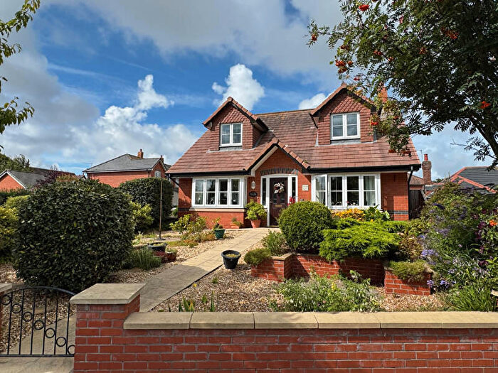 4 Bedroom Detached Bungalow For Sale In Common Edge Road - Blackpool -, FY4