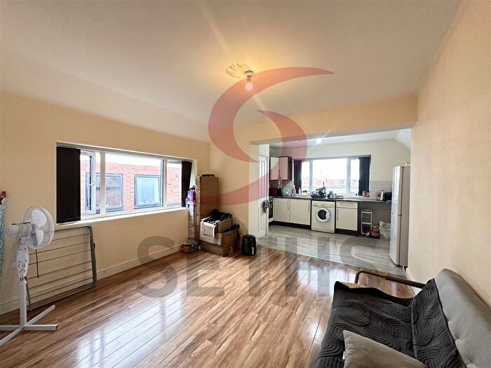 2 Bedroom Flat To Rent In Wand Street, Belgrave, Leicester, LE4