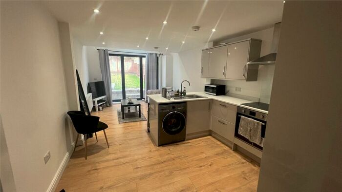 2 Bedroom Terraced House To Rent In Sussex Road, South Croydon, CR2