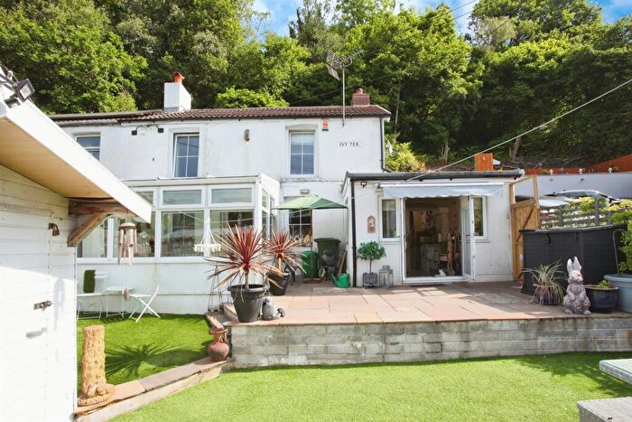2 Bedroom Character Property For Sale In Ivy Terrace, Pontypridd, CF37