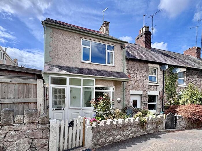 3 Bedroom End Of Terrace House For Sale In Fron Terrace, Old Colwyn, Colwyn Bay, LL29