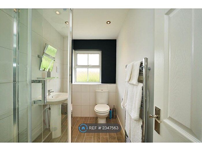 1 Bedroom Maisonette To Rent In Kesteven Way, Wokingham, RG41