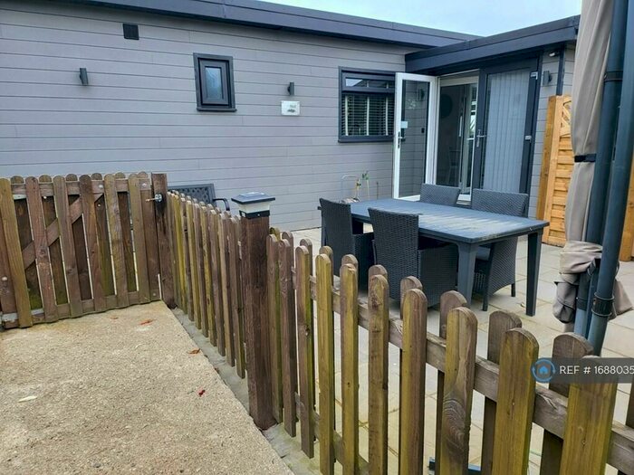 2 Bedroom Bungalow To Rent In Lala's Lodge, Wadebridge, PL27