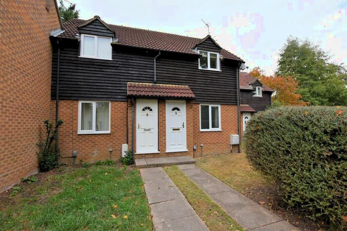 2 Bedroom End Of Terrace House To Rent In Myton Walk, Theale, Reading, RG7