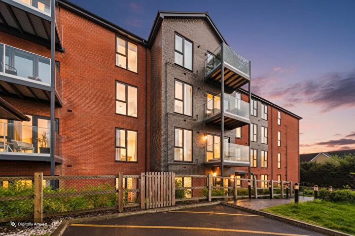 3 Bedroom Flat For Sale In Wellington Road, Wokingham, Berkshire, RG40