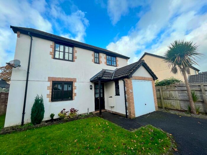 4 Bedroom Detached House To Rent In Pearse Close, Hatherleigh, Okehampton, EX20